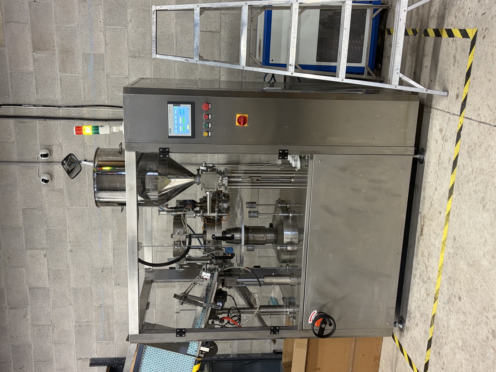 BrowsEyesLips production line